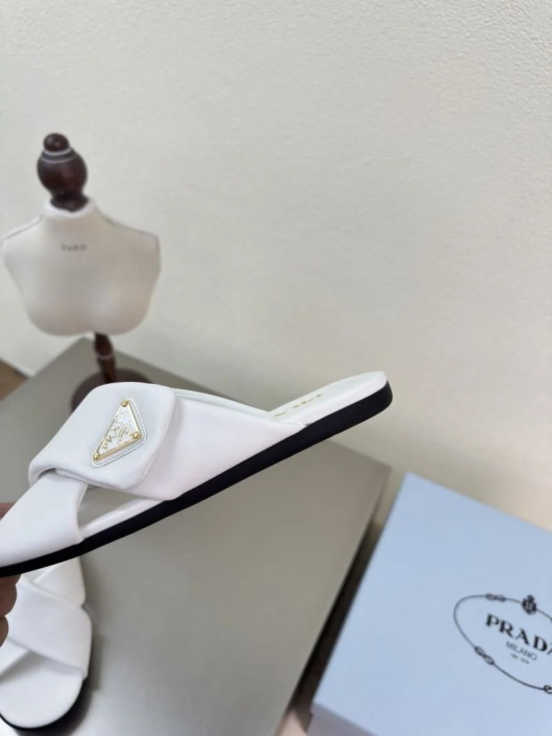 Prada Slippers Youthful 34890