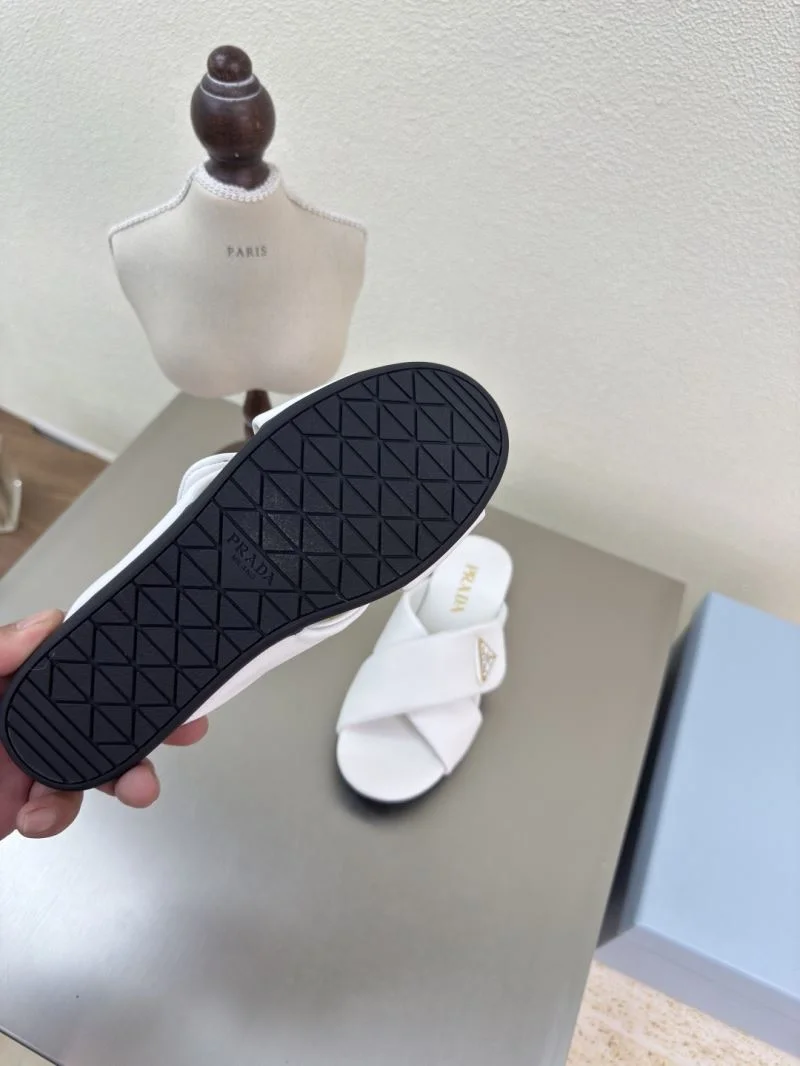 Prada Slippers Youthful 34890