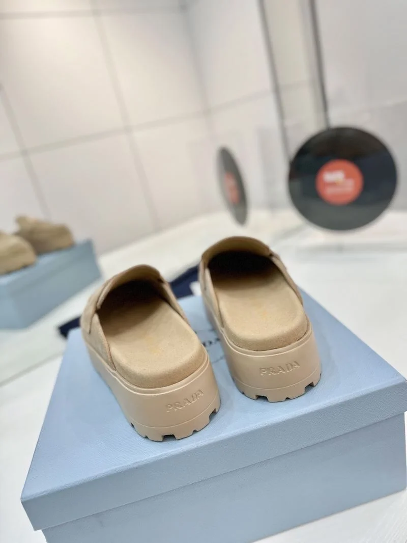 Prada Slippers Breathable 34628