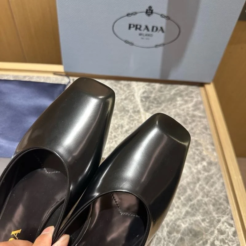 Refined Prada Slippers 34612