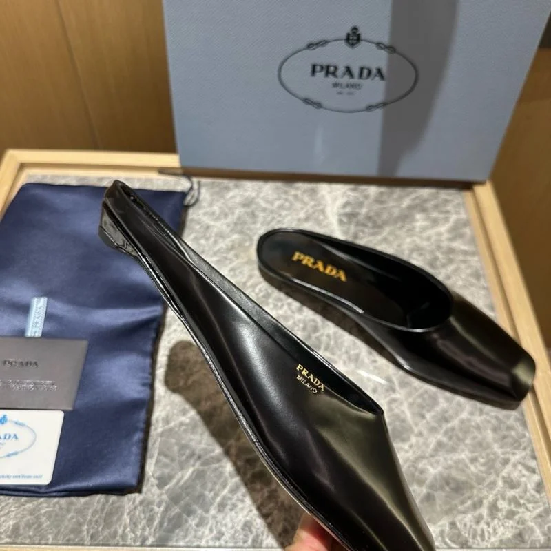Refined Prada Slippers 34612