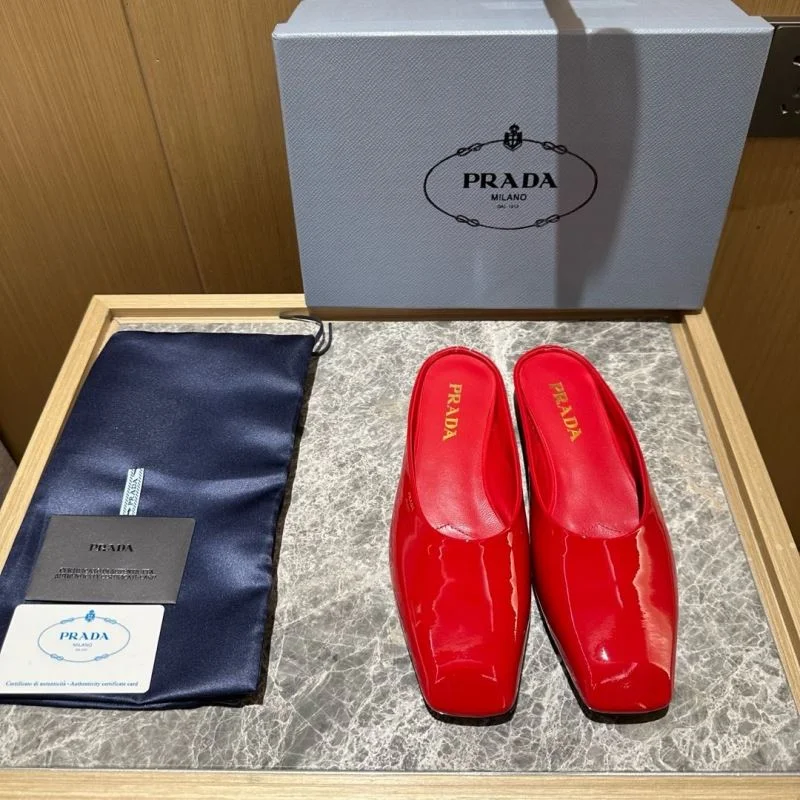 Trendsetting Prada Slippers 34608