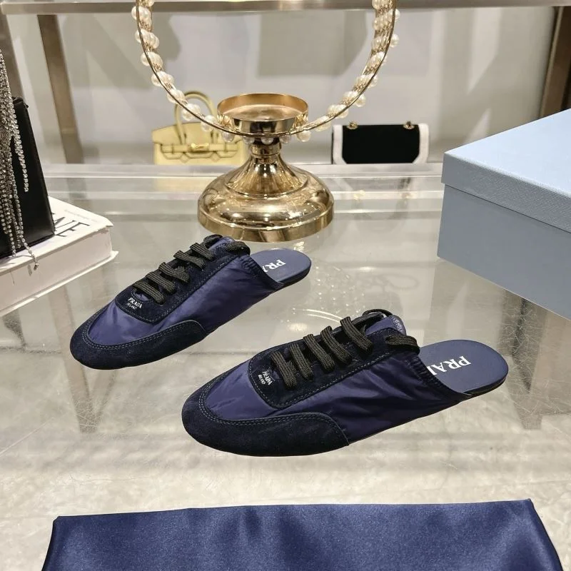 Prada Slippers Unisex 34627