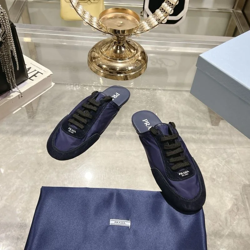 Prada Slippers Unisex 34627