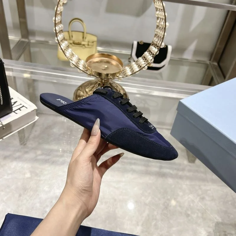 Prada Slippers Unisex 34627