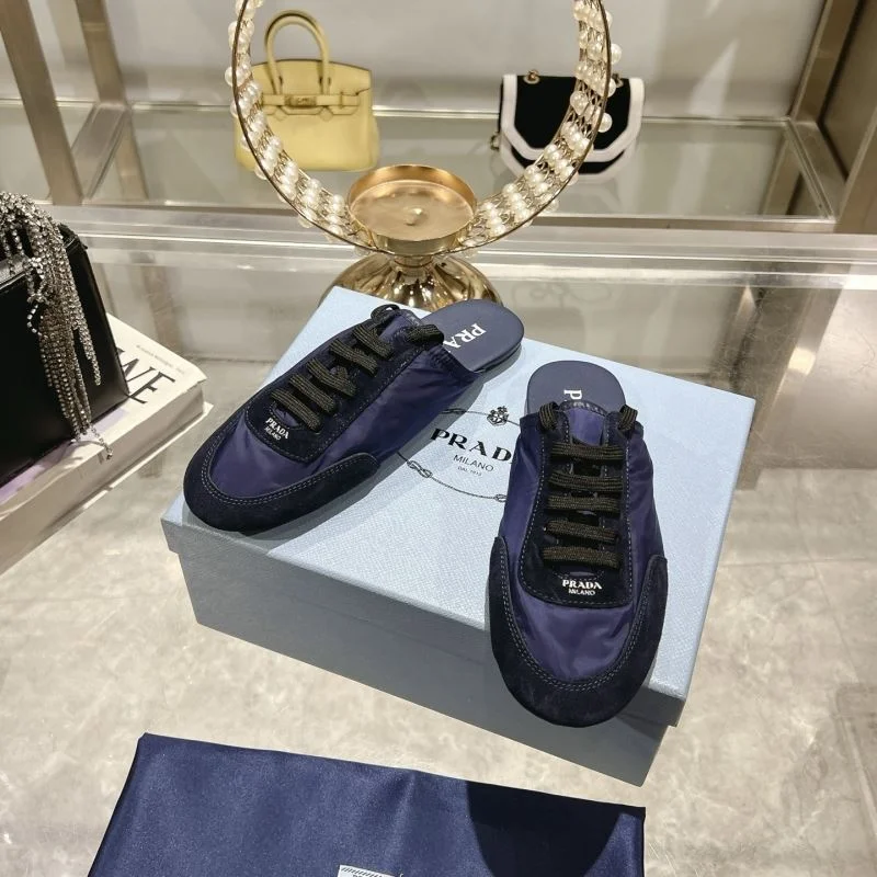 Prada Slippers Unisex 34627