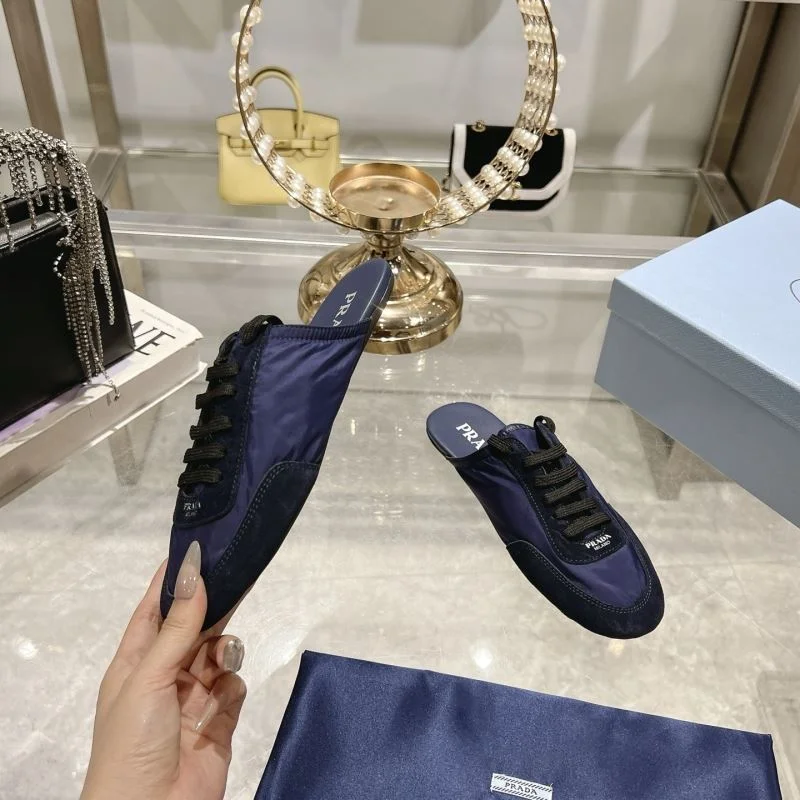 Prada Slippers Unisex 34627
