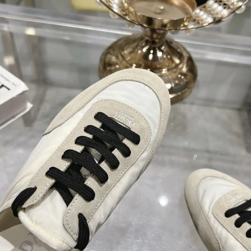 Sleek Prada Slippers 34625