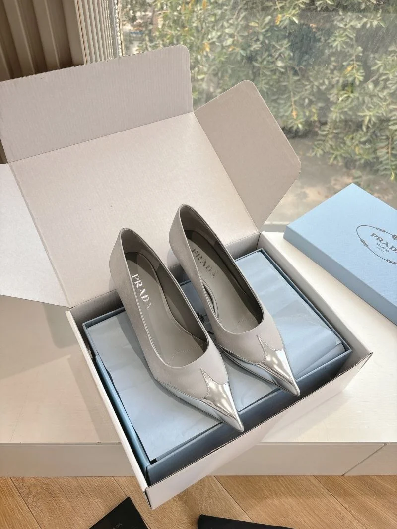 Prada Slippers ModernLook 34602
