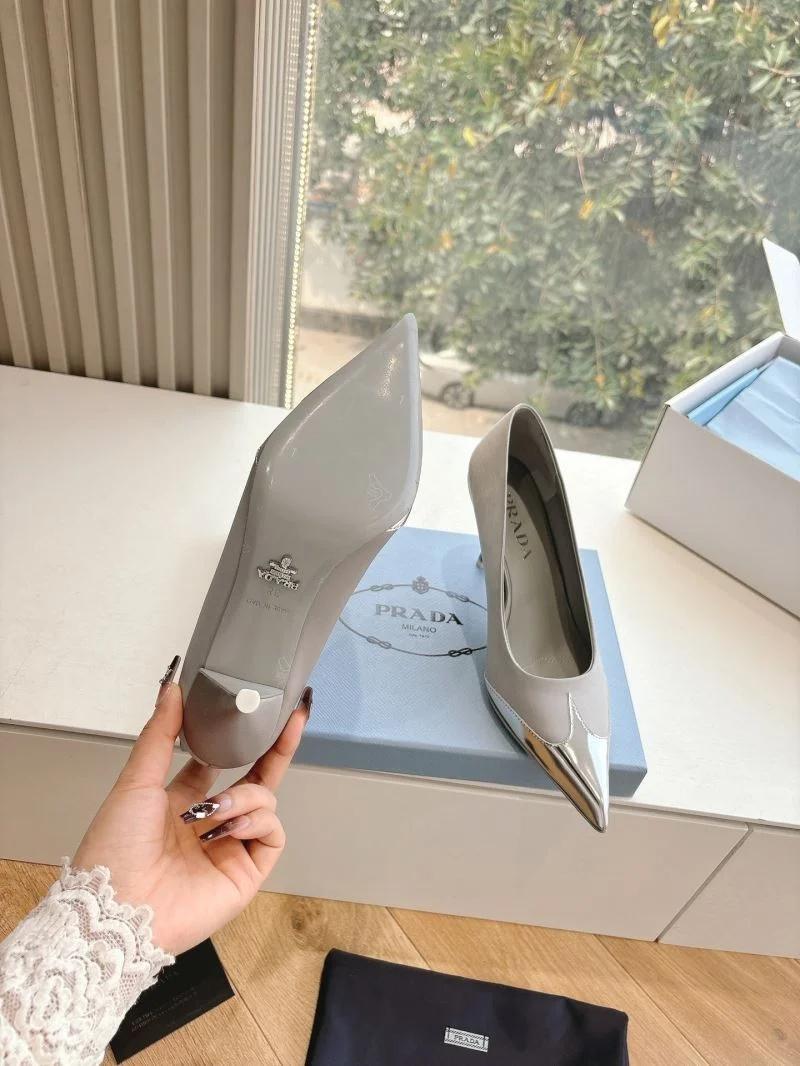 Prada Slippers ModernLook 34602