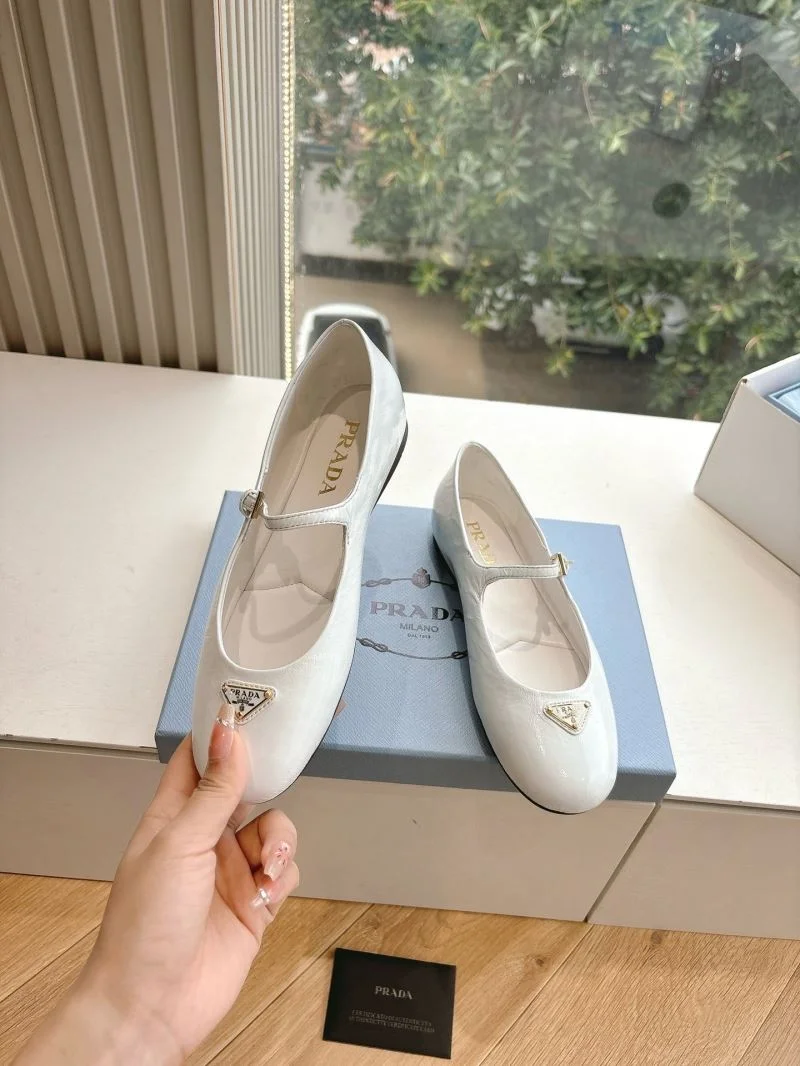 Prada Slippers AllSeason 34600