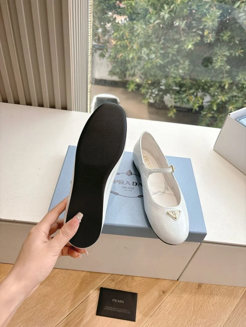 Prada Slippers AllSeason 34600
