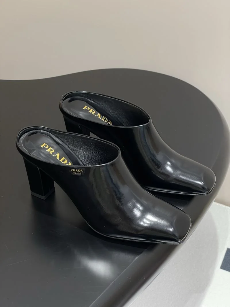 Versatile Prada Slippers 34586