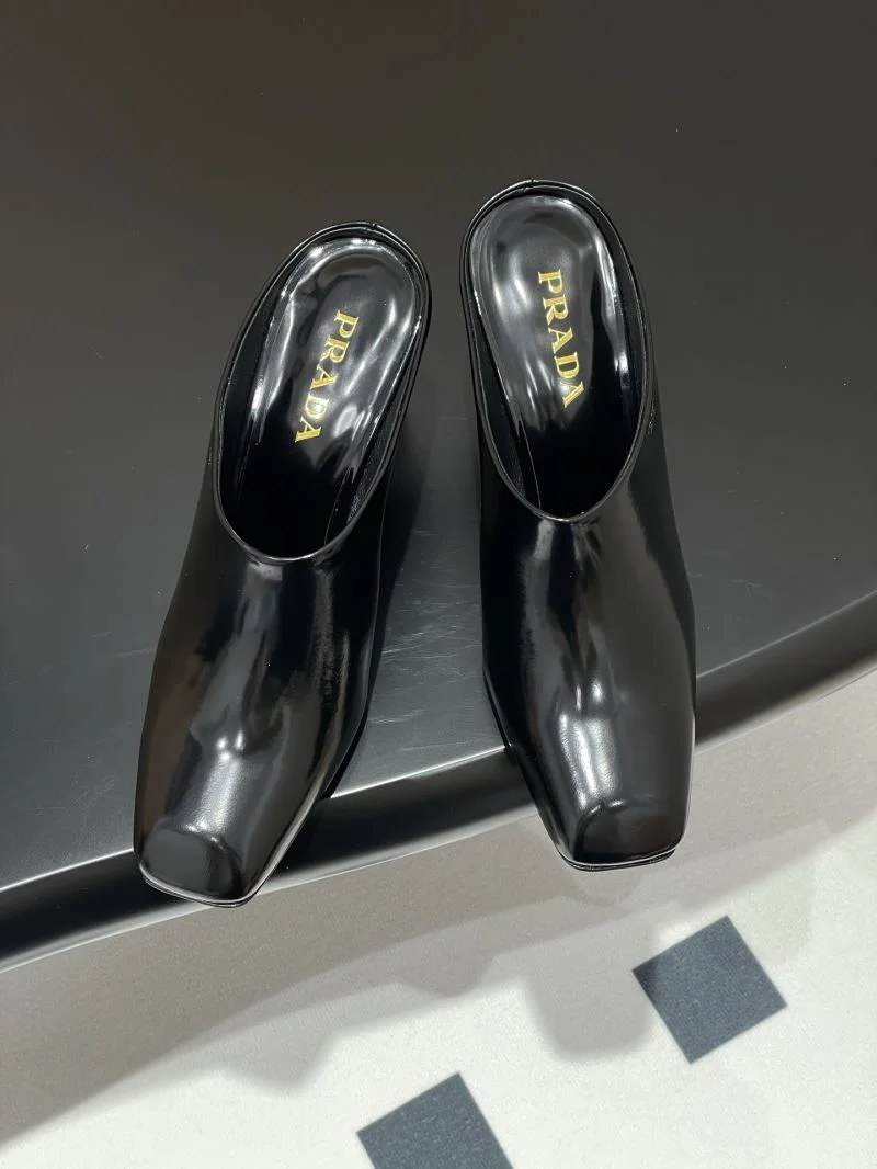Versatile Prada Slippers 34586
