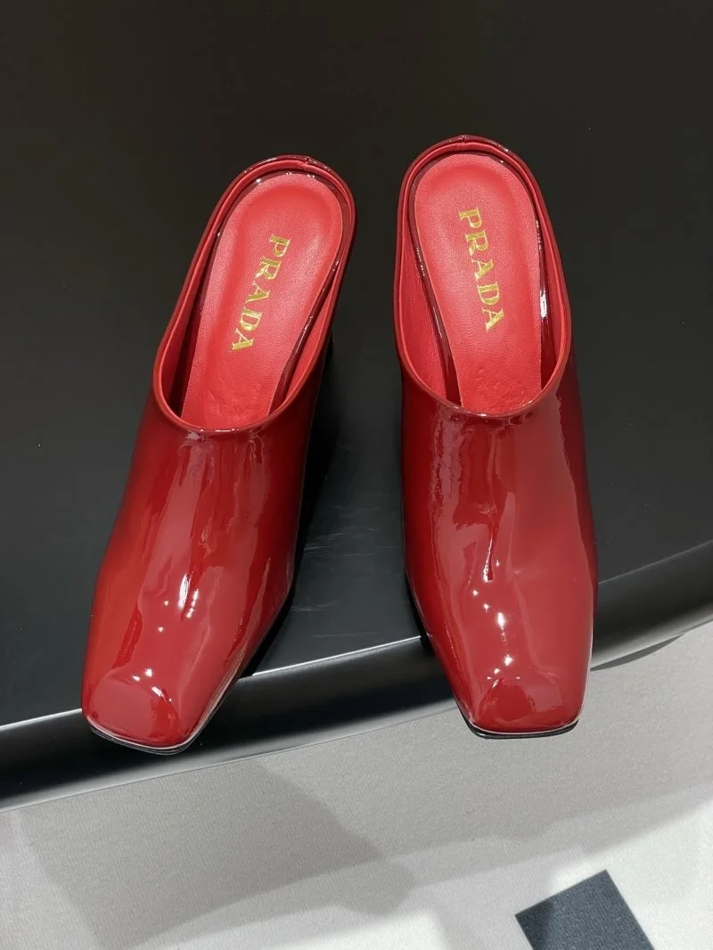 Prada Slippers Practical 34583