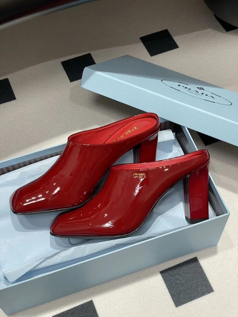 Prada Slippers Practical 34583