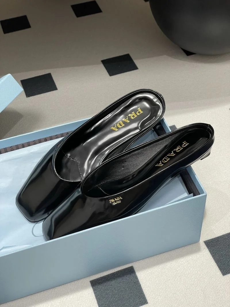 RelaxedFit Prada Slippers 34597