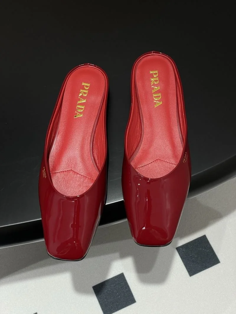 Durable Prada Slippers 34595