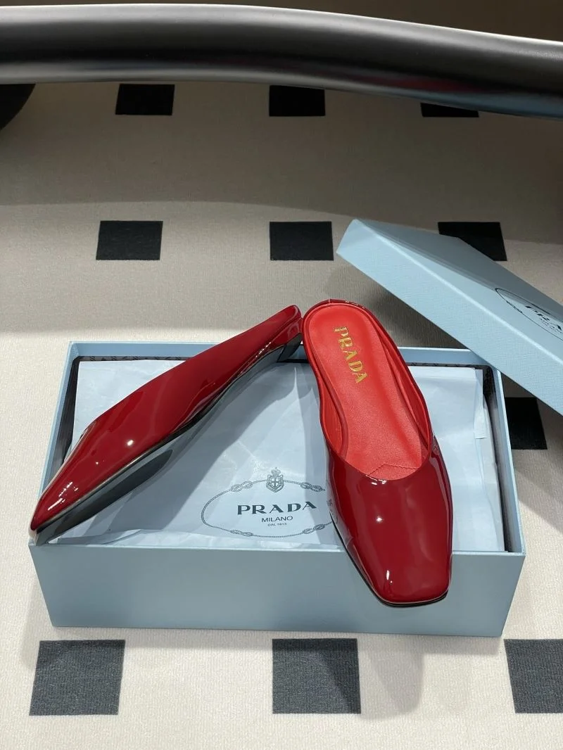 Durable Prada Slippers 34595