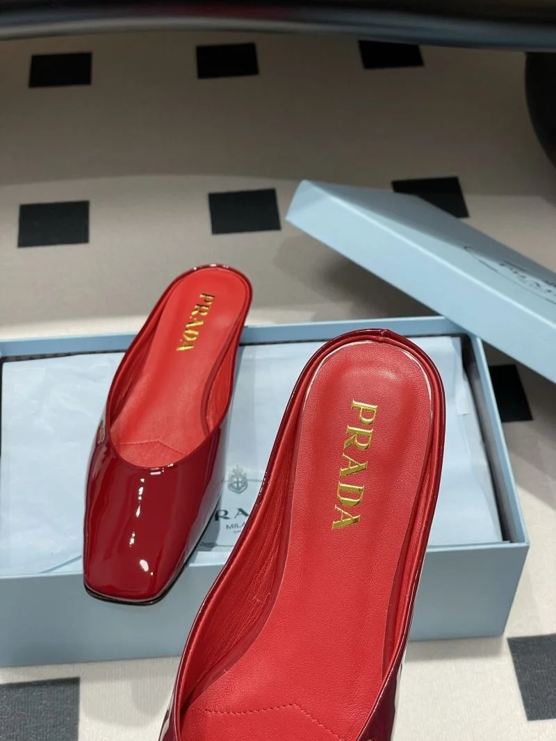 Durable Prada Slippers 34595