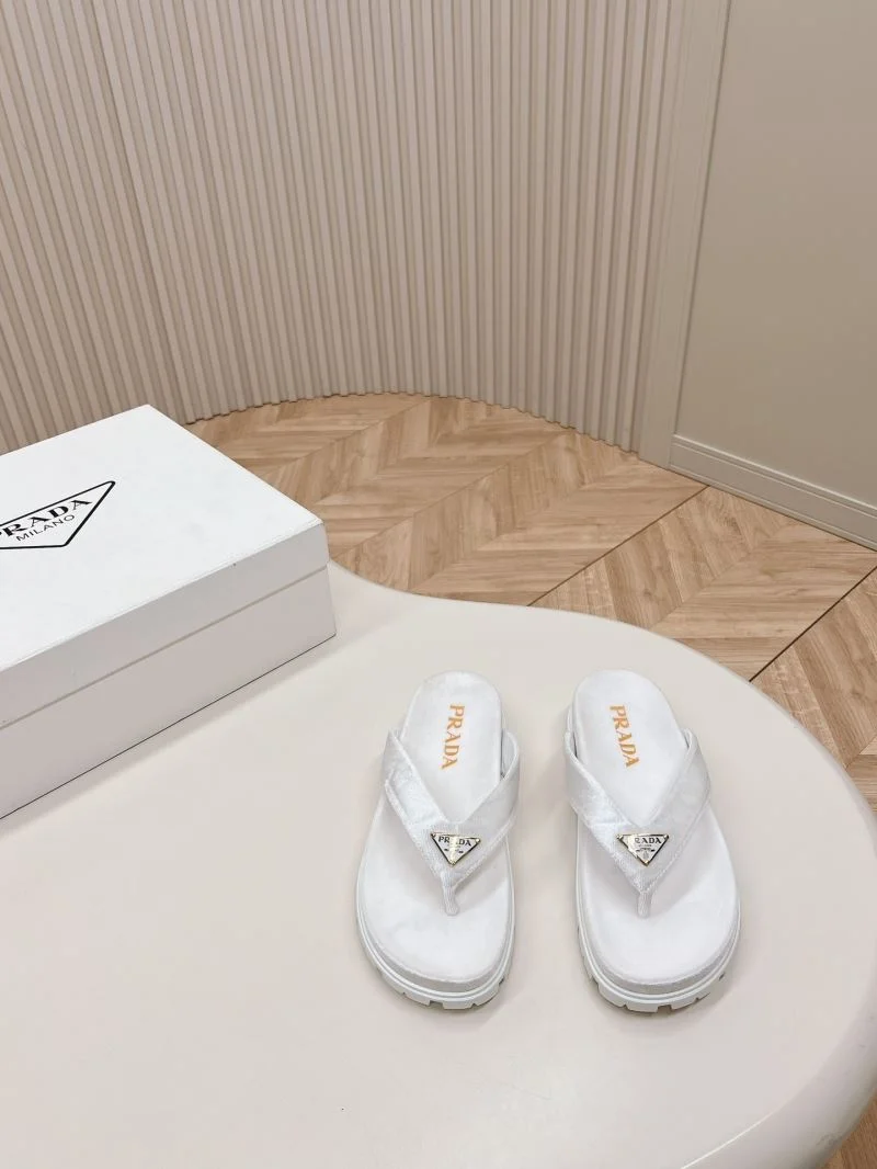 Chic Prada Slippers 34593