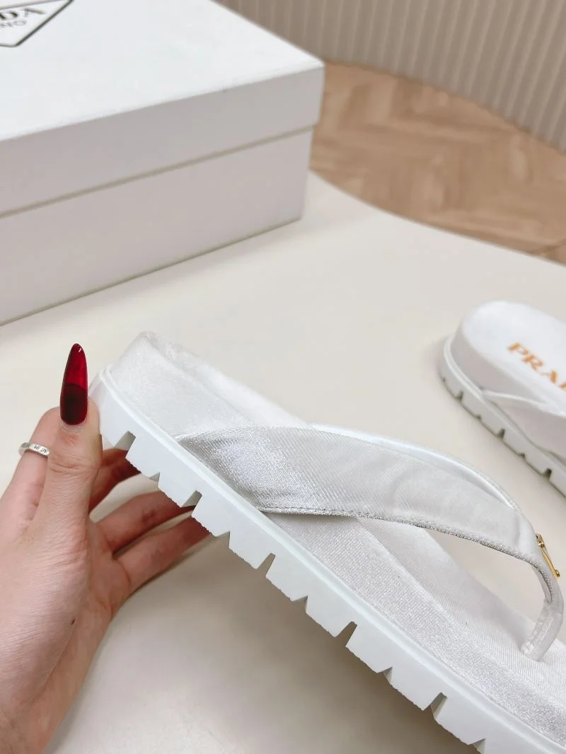 Chic Prada Slippers 34593