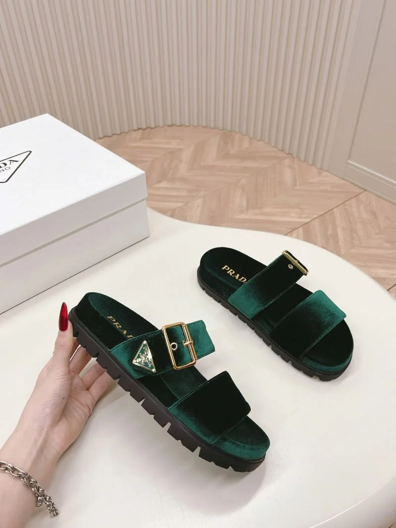 Prada Slippers Casual 34584
