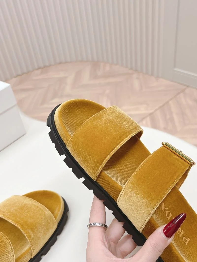 Prada Slippers Durable 34565