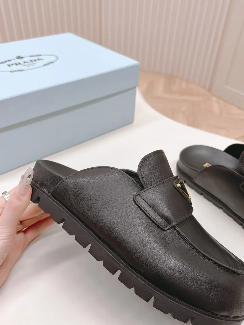 Prada Slippers Breathable 34556