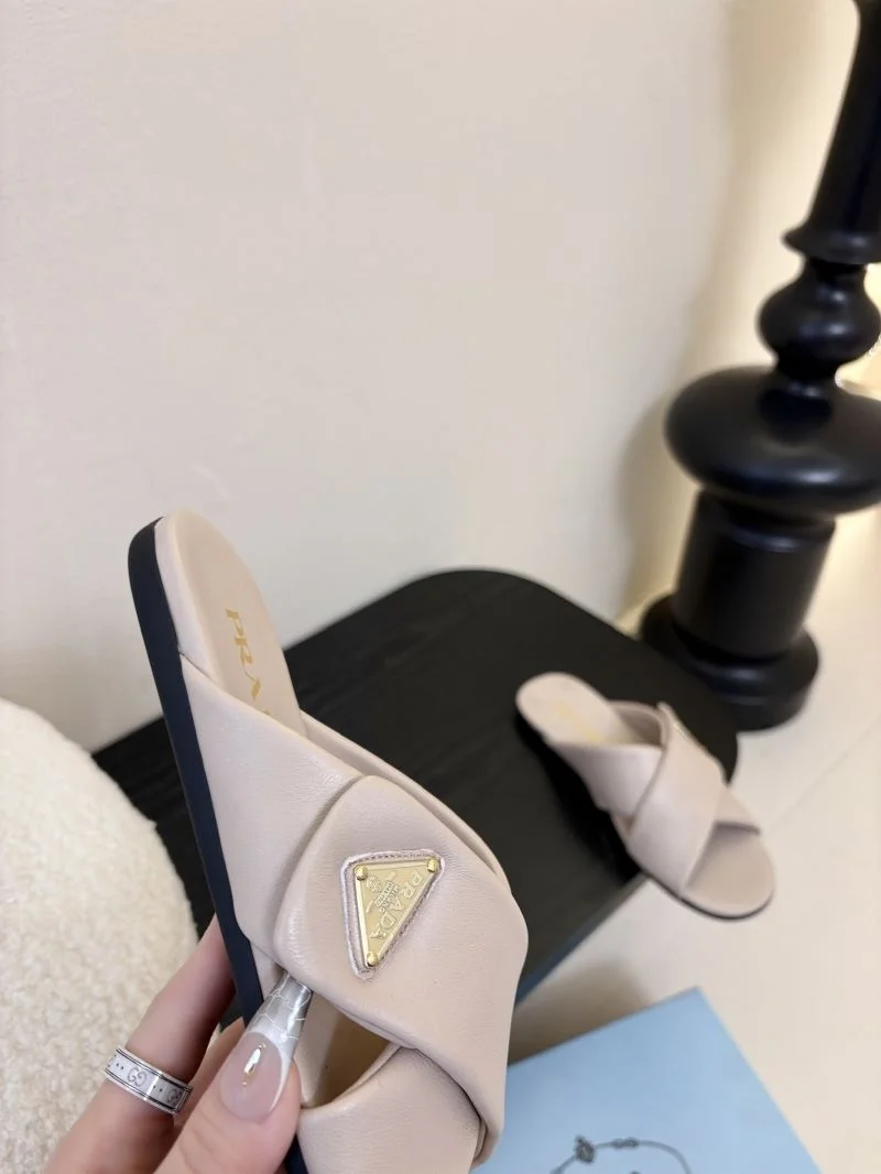Durable Prada Slippers 34536