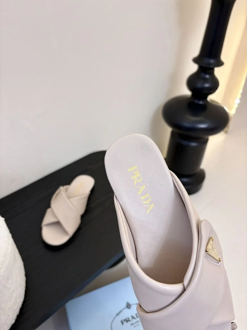 Durable Prada Slippers 34536