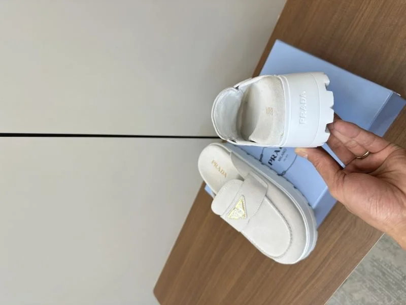 Prada Slippers Tailored 34538