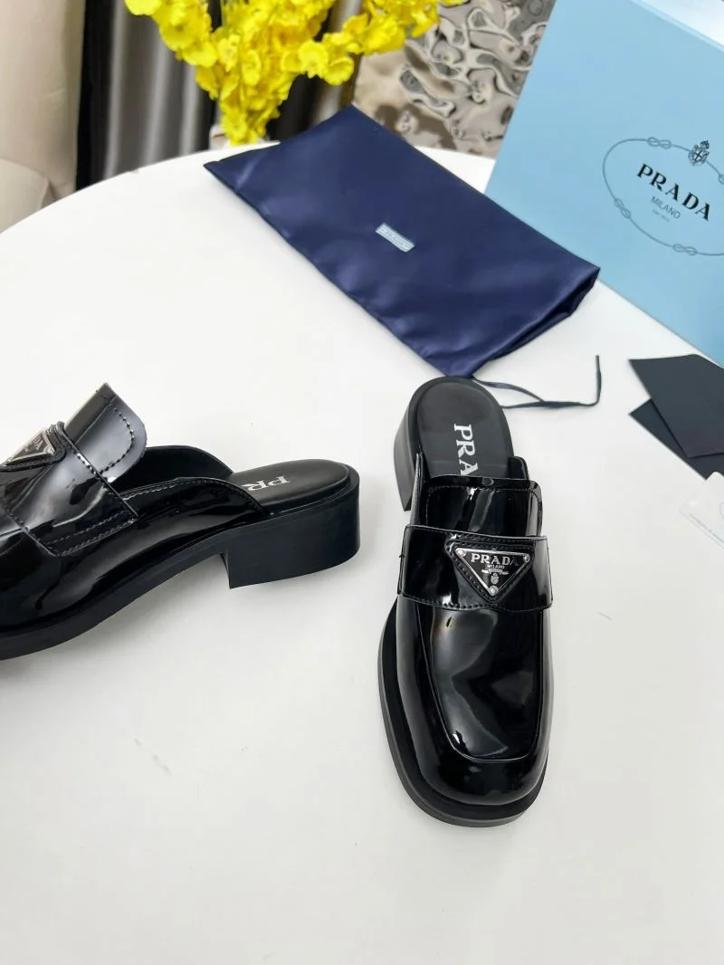 Refined Prada Slippers 34539