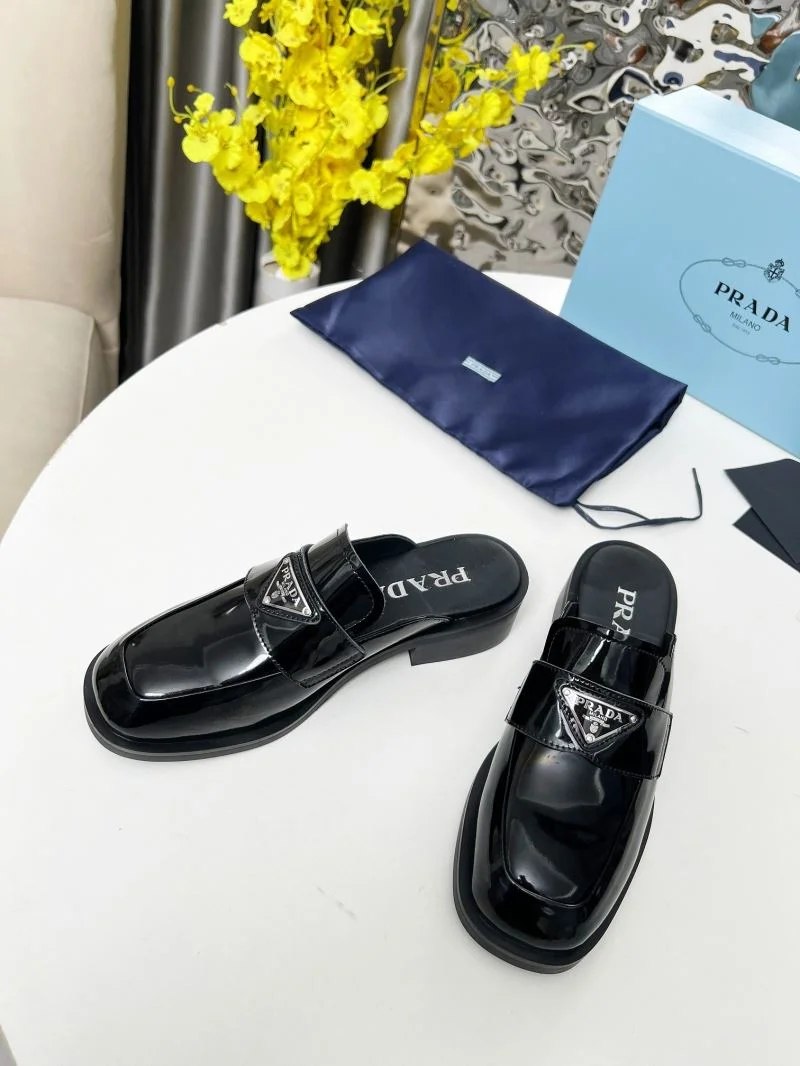 Refined Prada Slippers 34539