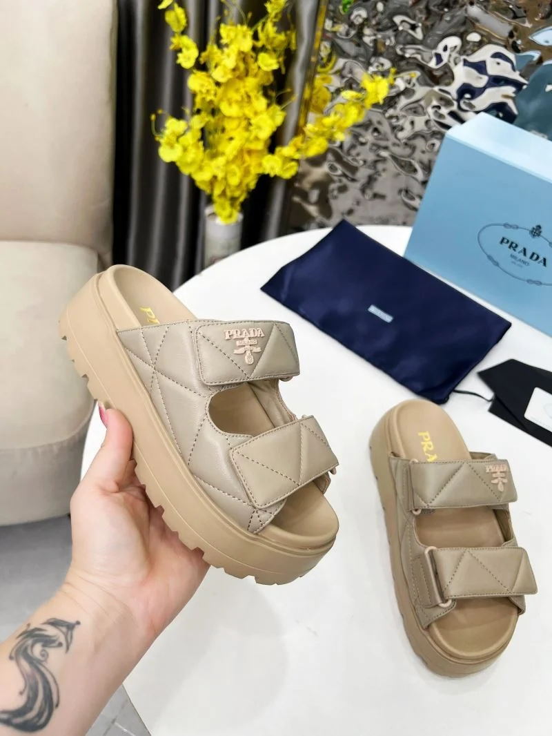 Prada Slippers ZipUp 34550