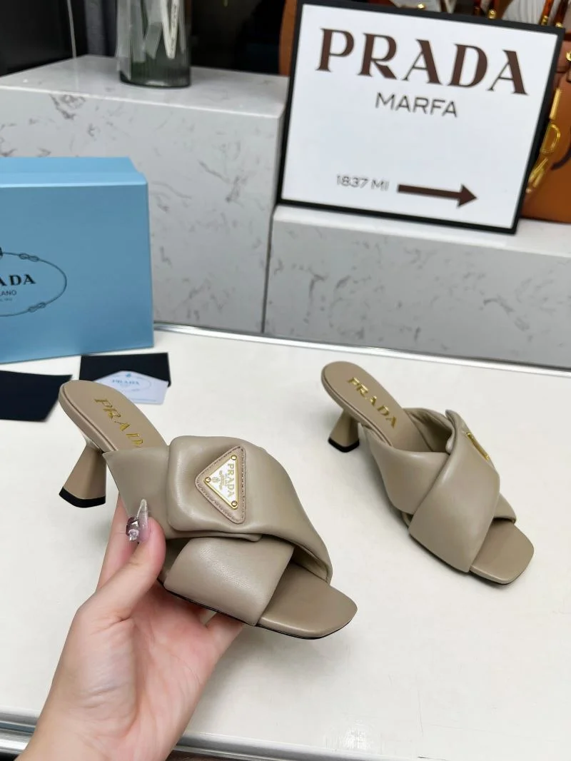 Prada Slippers Chic 34524