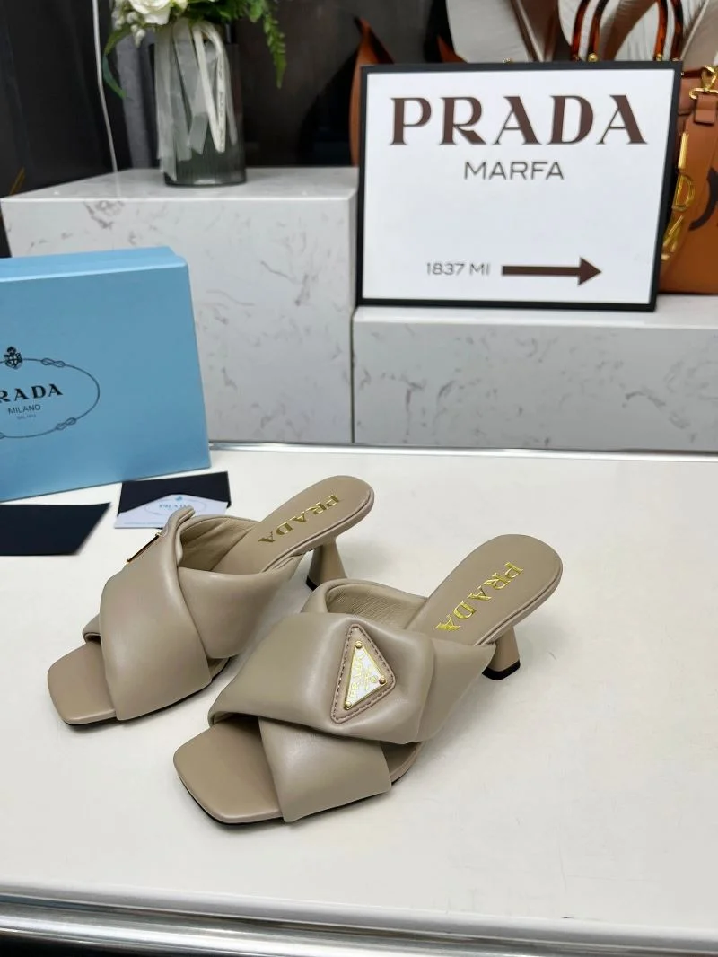 Prada Slippers Chic 34524