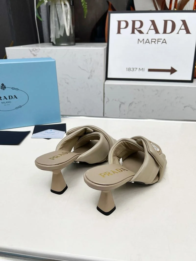 Prada Slippers Chic 34524