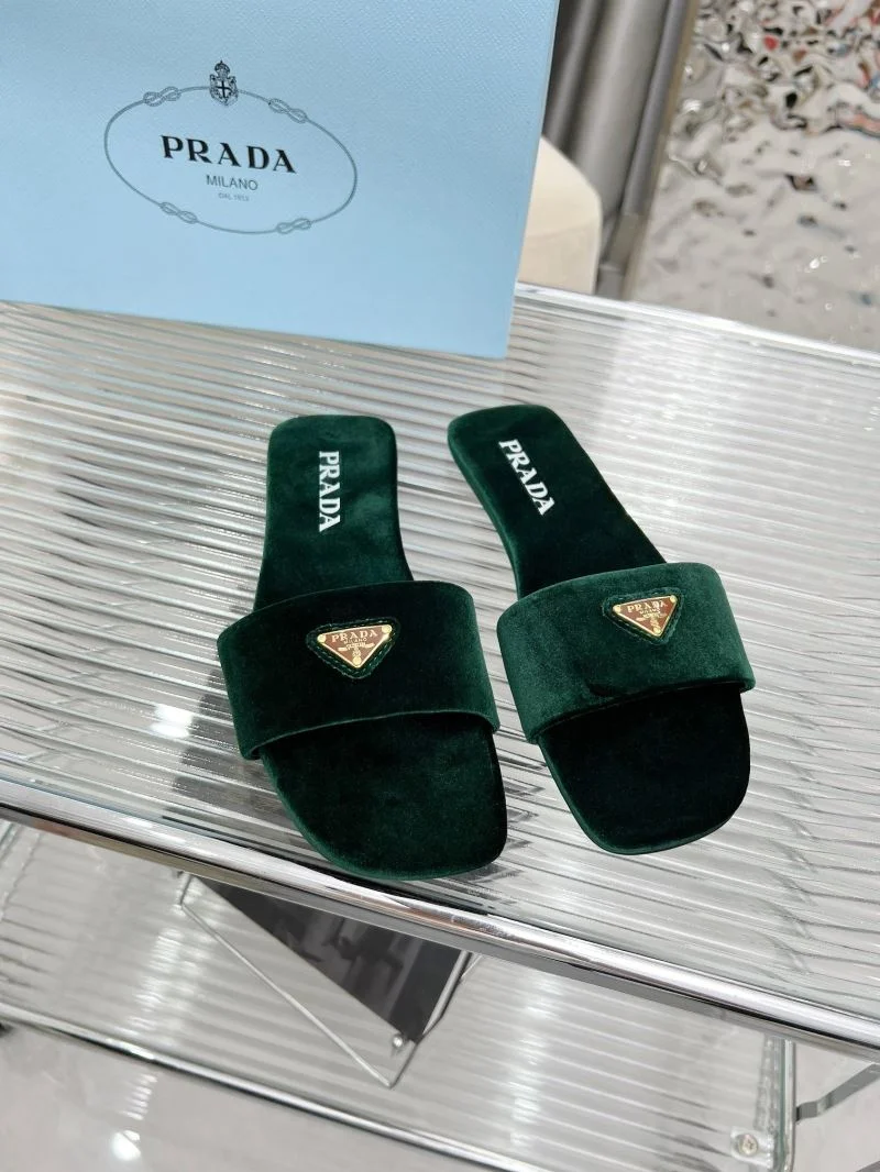 Prada Slippers Neat 34523