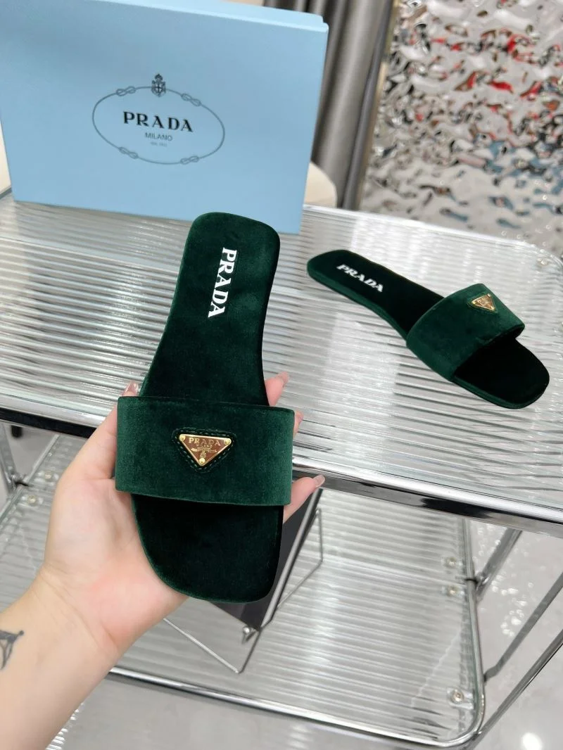 Prada Slippers Neat 34523