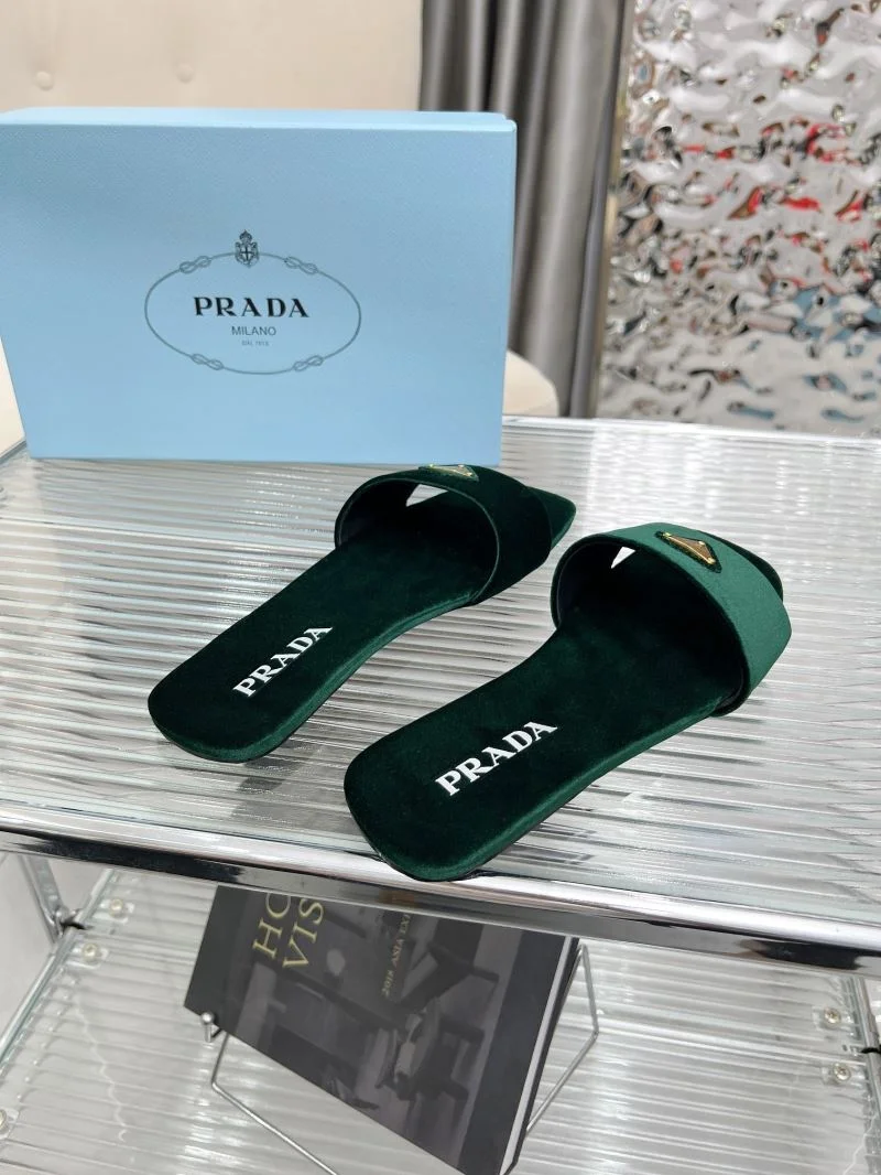 Prada Slippers Neat 34523