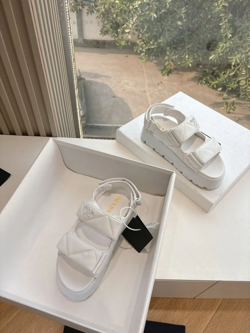 Prada Slippers Vibrant 34521