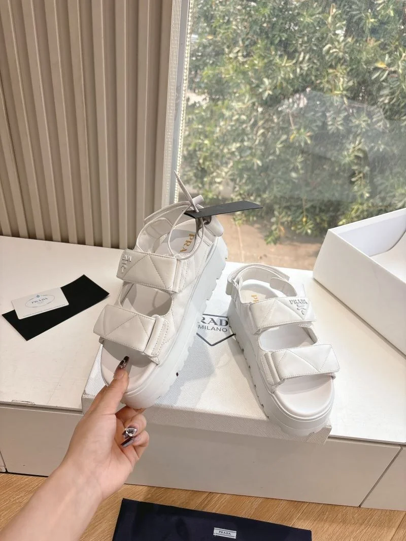 Prada Slippers Vibrant 34521