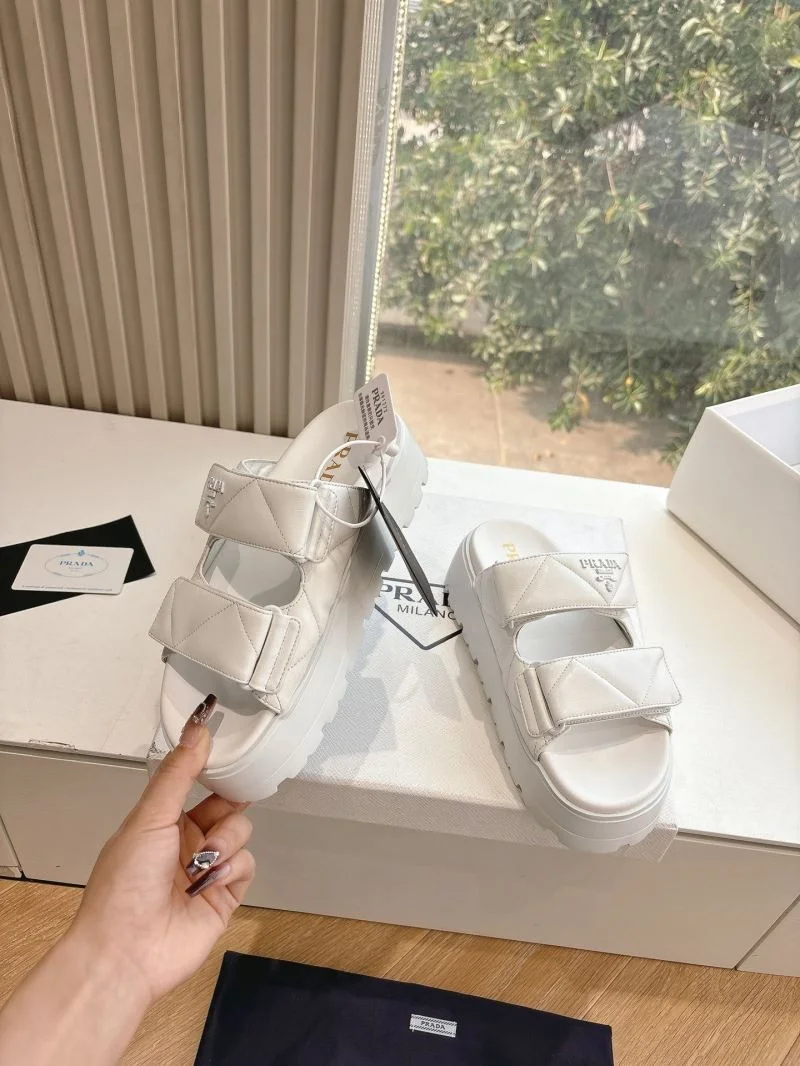 Prada Slippers Comfortable 34518