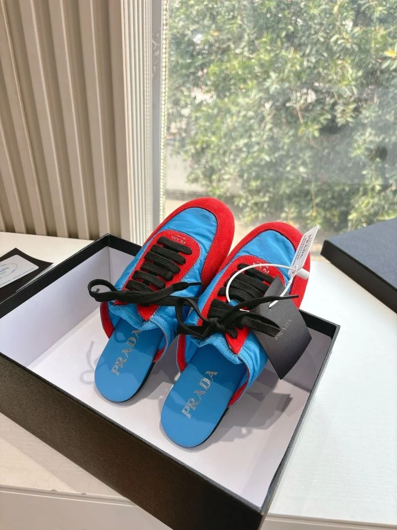 Prada Slippers Unisex 34510