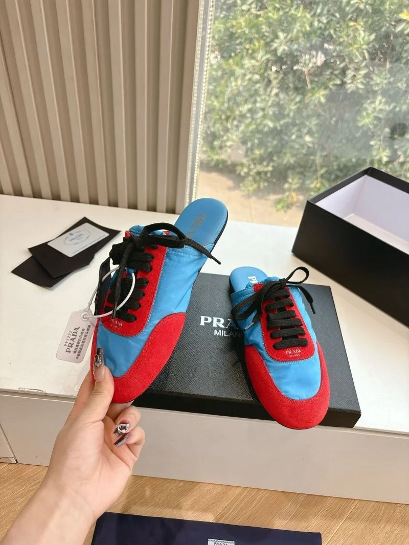 Prada Slippers Unisex 34510