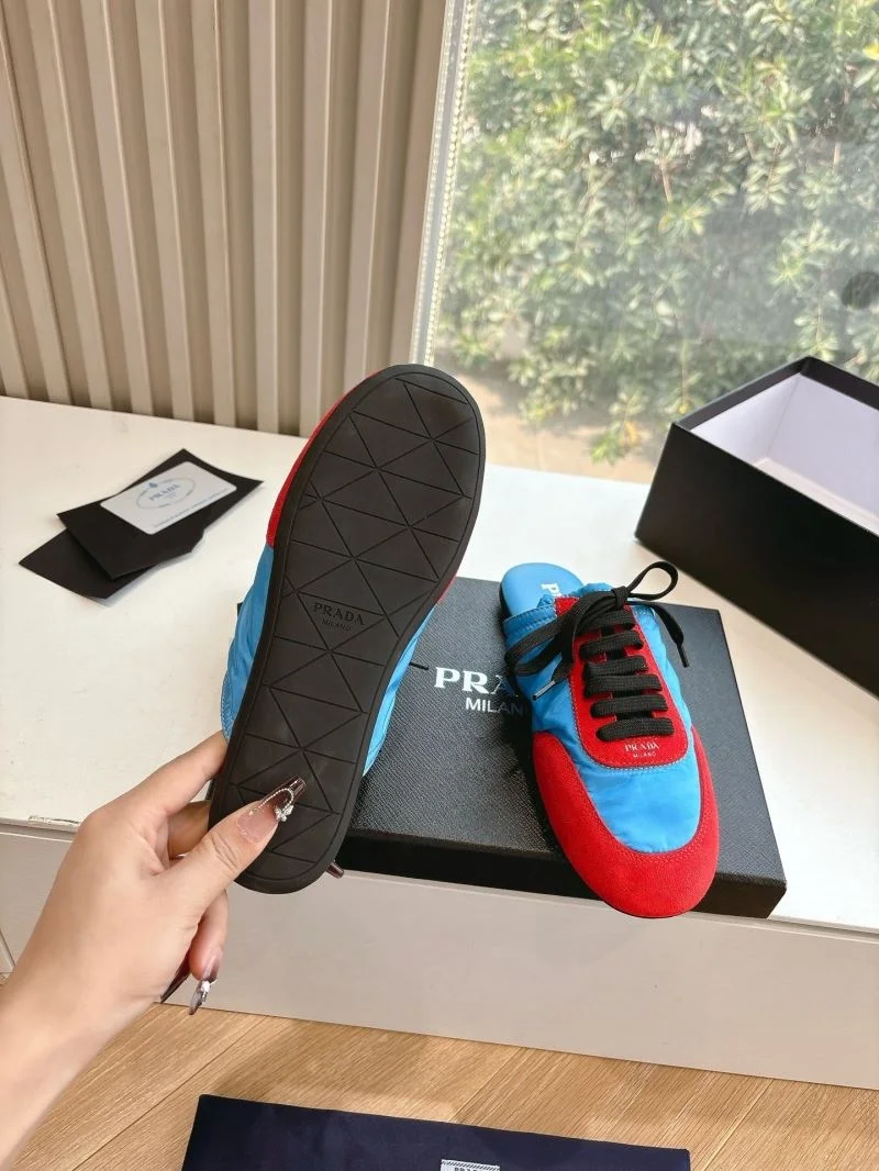 Prada Slippers Unisex 34510