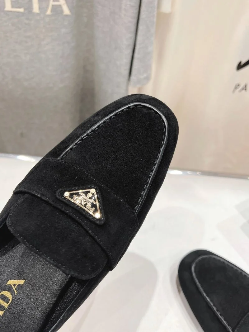Prada Slippers Breathable 34509