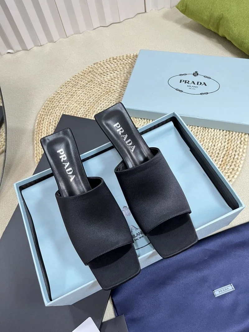 Prada Slippers Versatile 34503