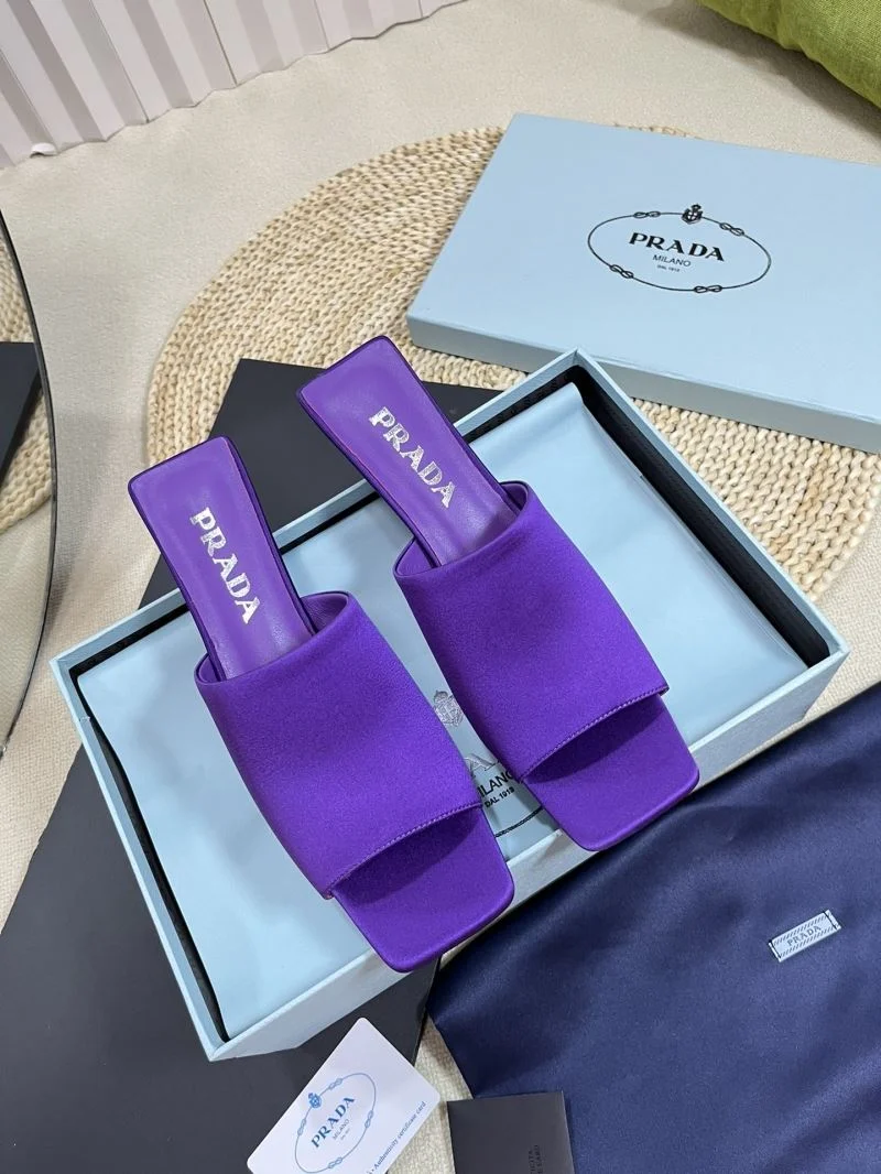Prada Slippers Effortless 34492
